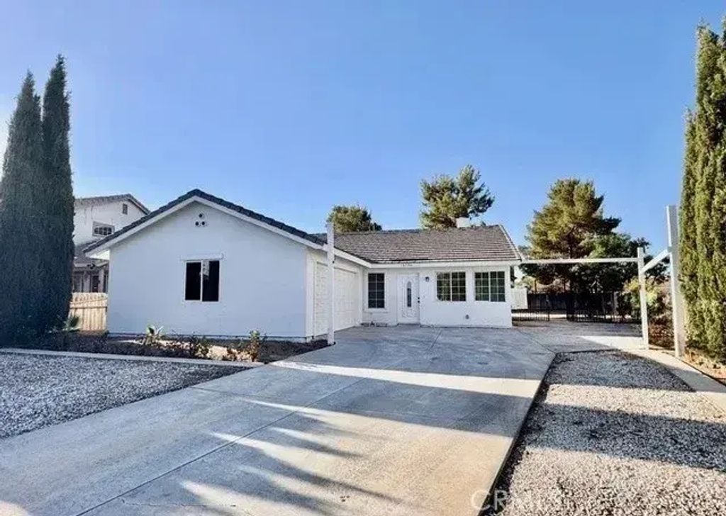 10796 Bonanza Road, Adelanto