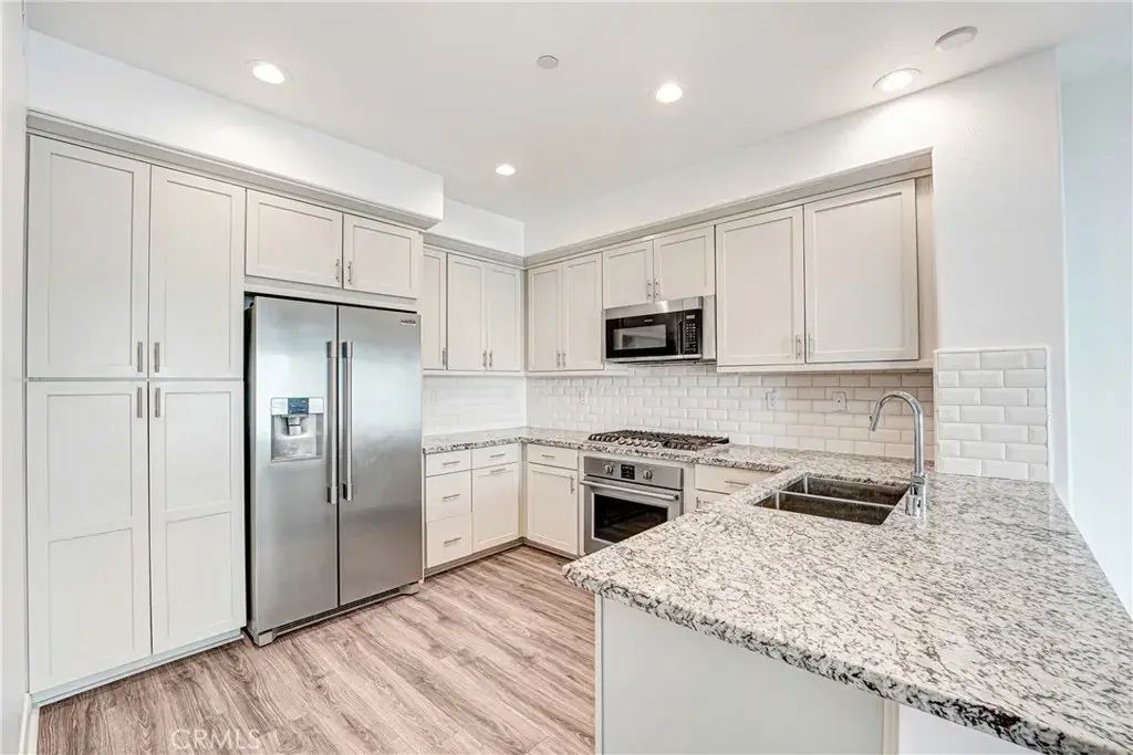 572 E Imperial, El Segundo