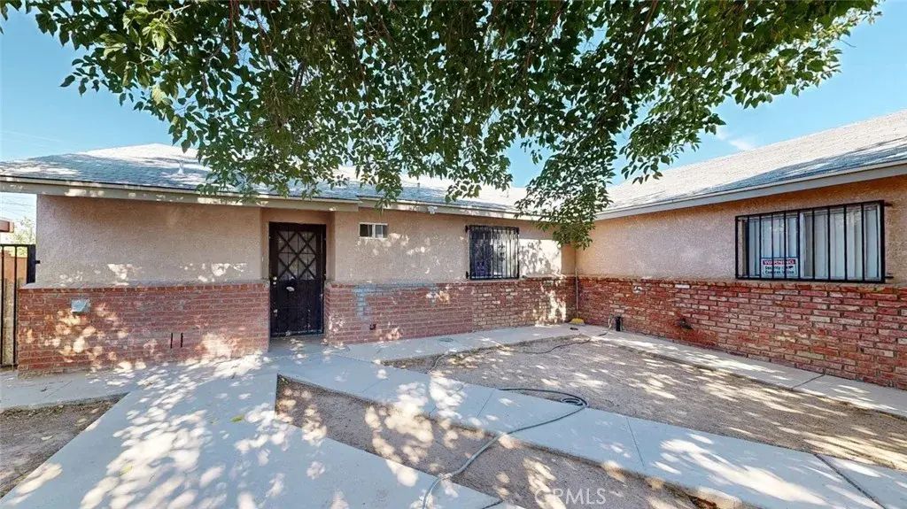 38539 35th Street East, Palmdale