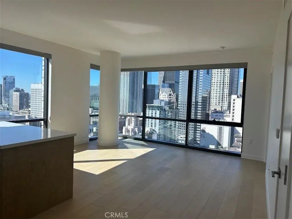 400 S Broadway 2710, Los Angeles