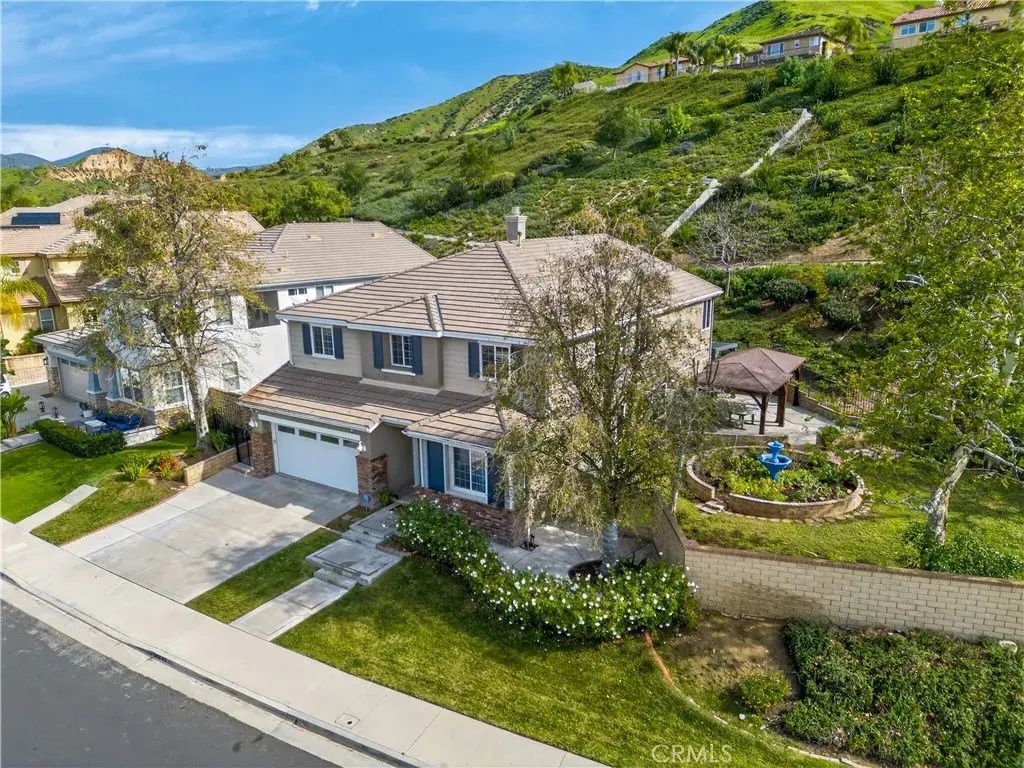 29062 Garnet Canyon, Saugus