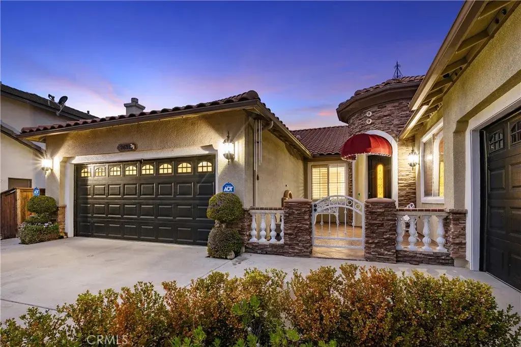 26313 Palm Tree, Murrieta