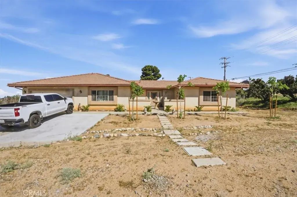 9323 Serra, Phelan