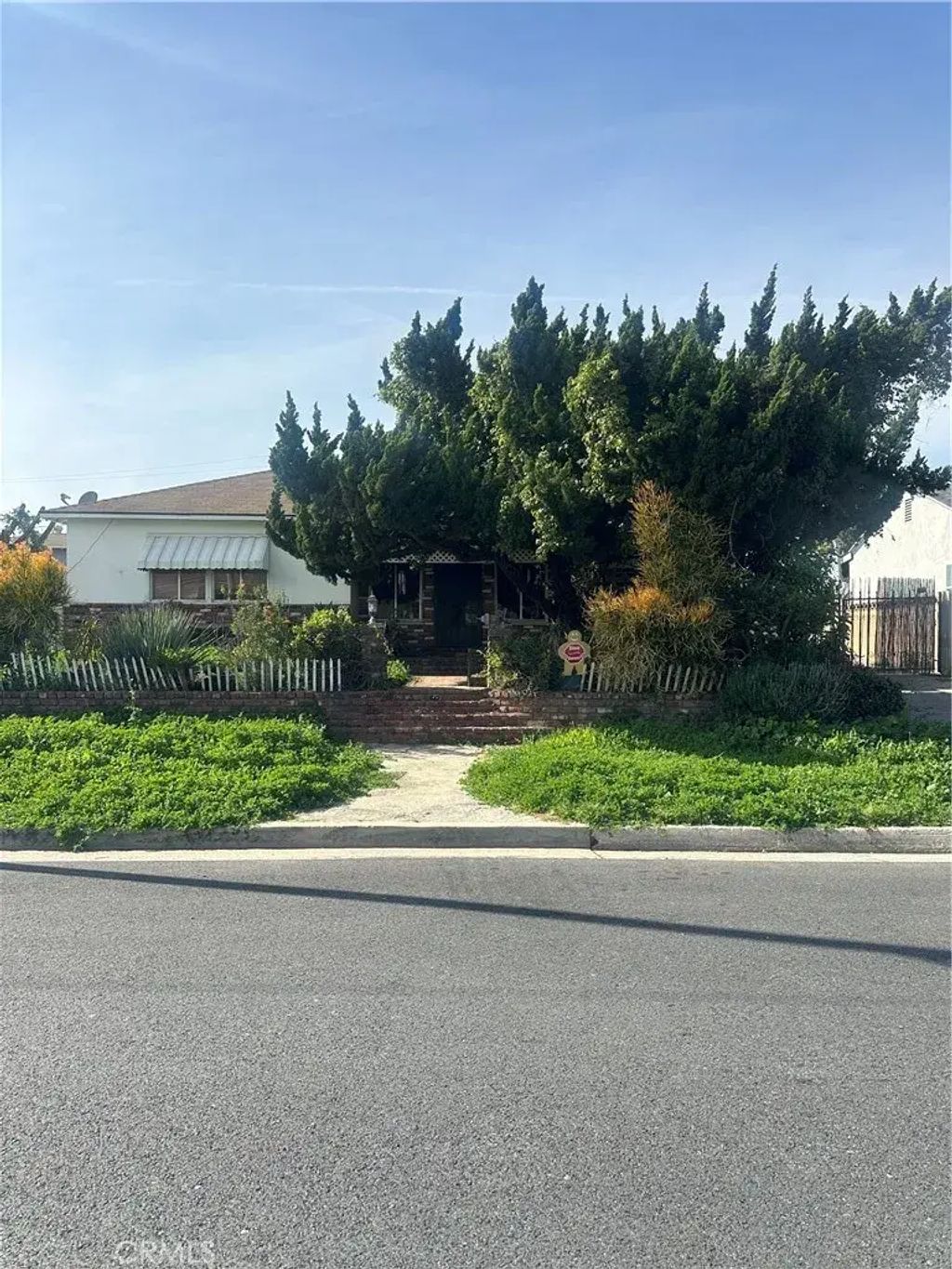 11231 Inez Street, Whittier