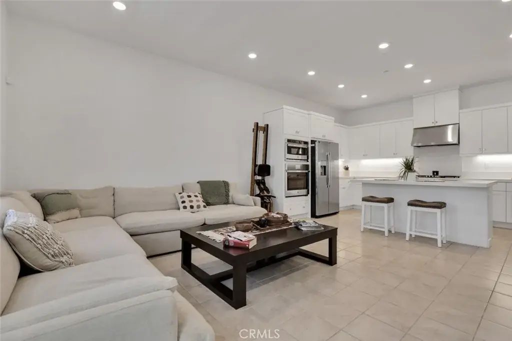145 Sash, Irvine