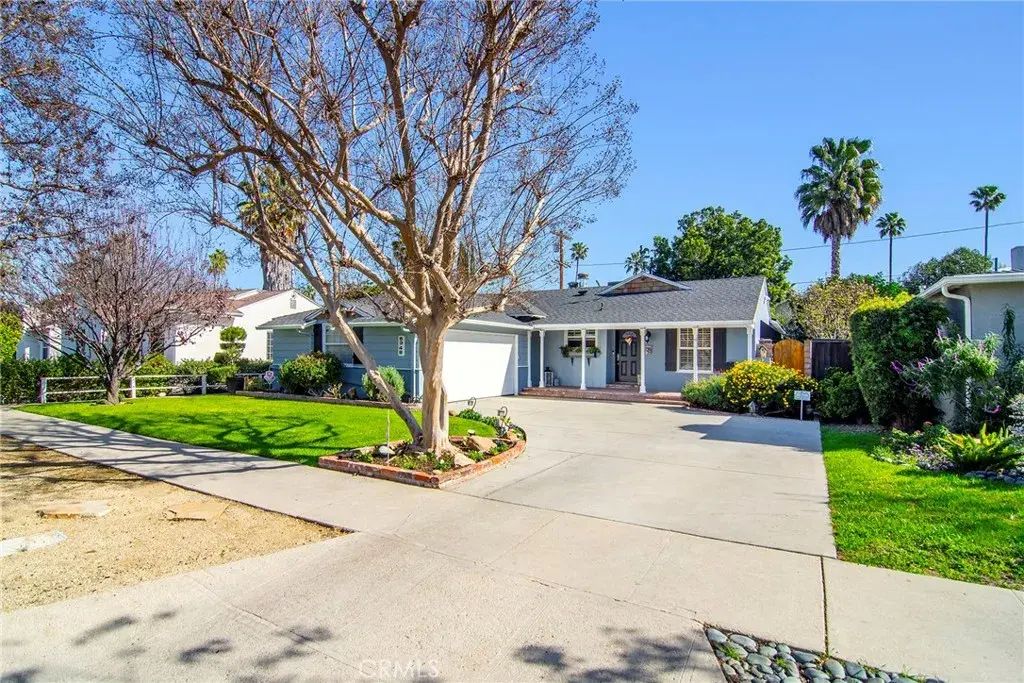 5348 Veloz Avenue, Tarzana