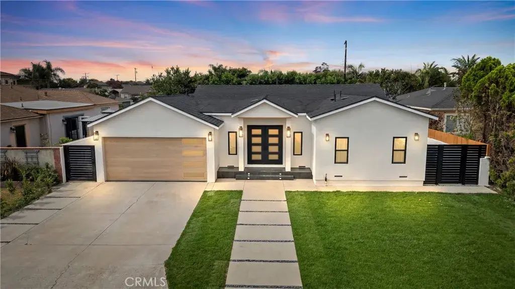 9044 Bigby, Downey