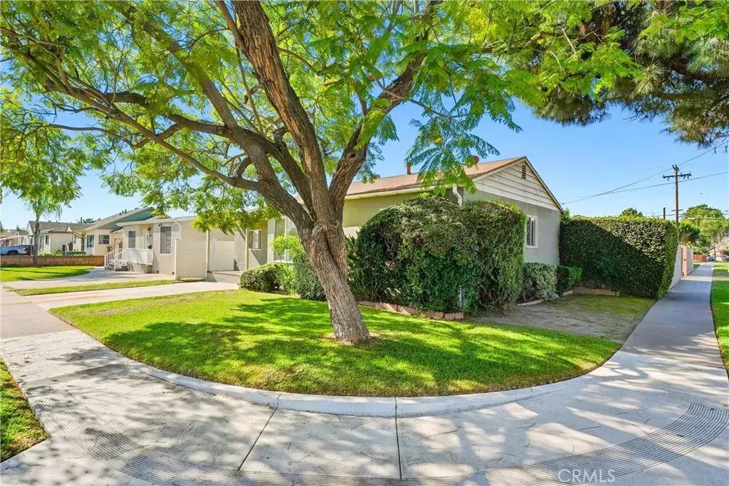 11803 Summer Avenue, Norwalk