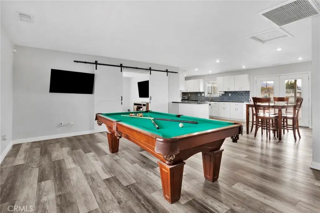 10088 Beekley, Phelan