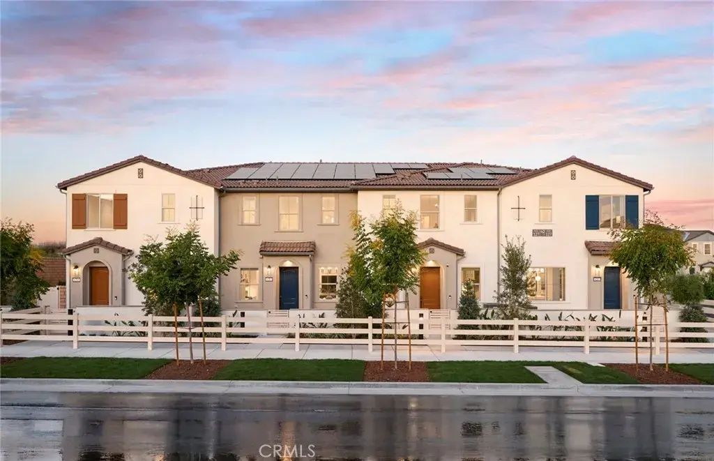 4246 East Honeybee Paseo, Ontario