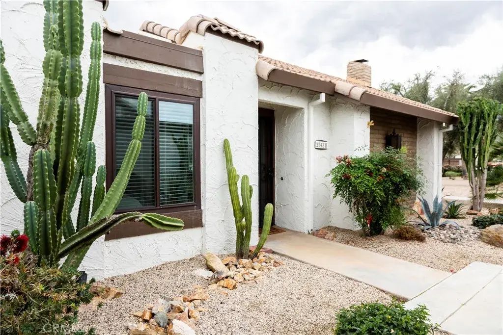 2542 Miramonte East B, Palm Springs