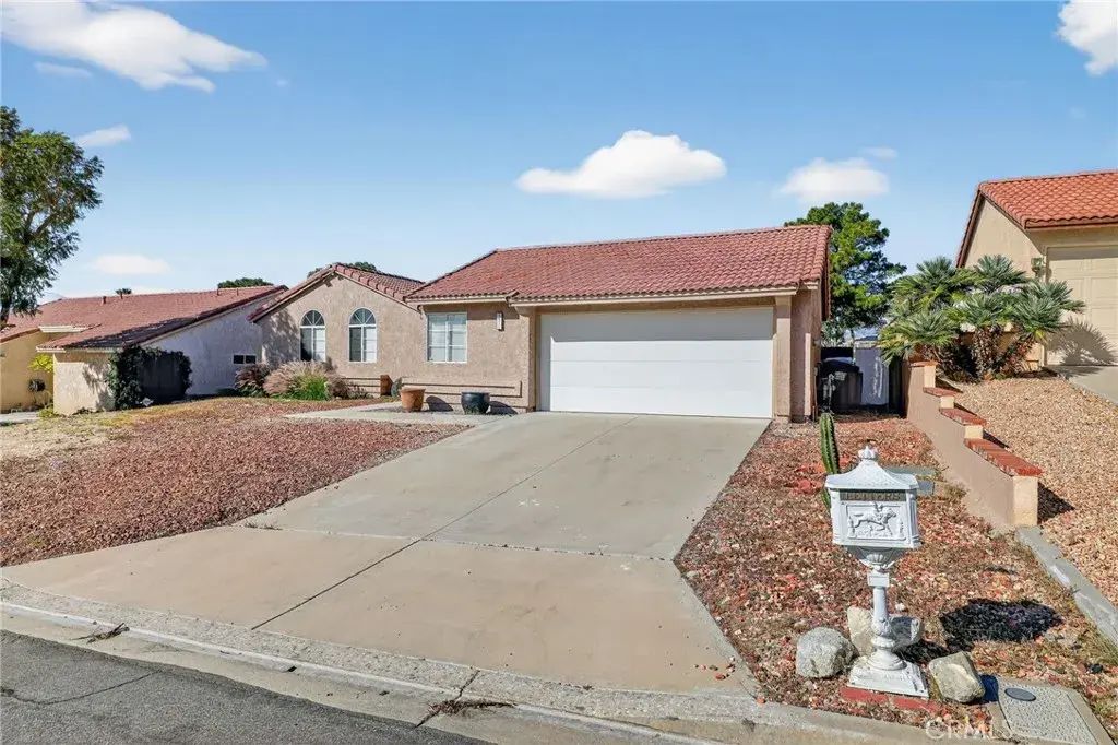 8817 Clubhouse Boulevard, Desert Hot Springs