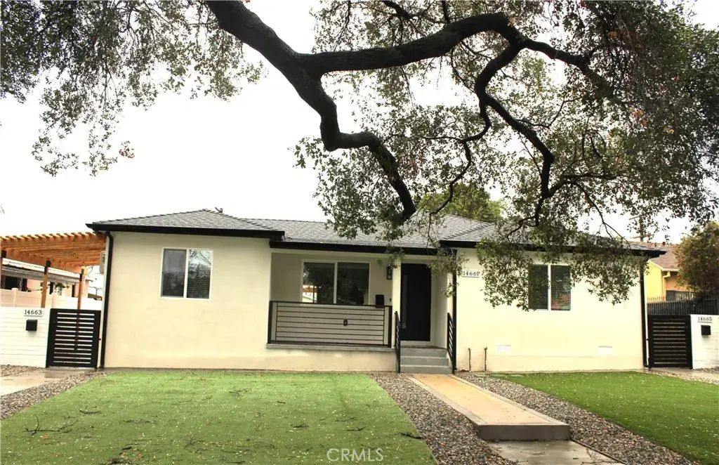 14661 Brand, Mission Hills (san Fernando)