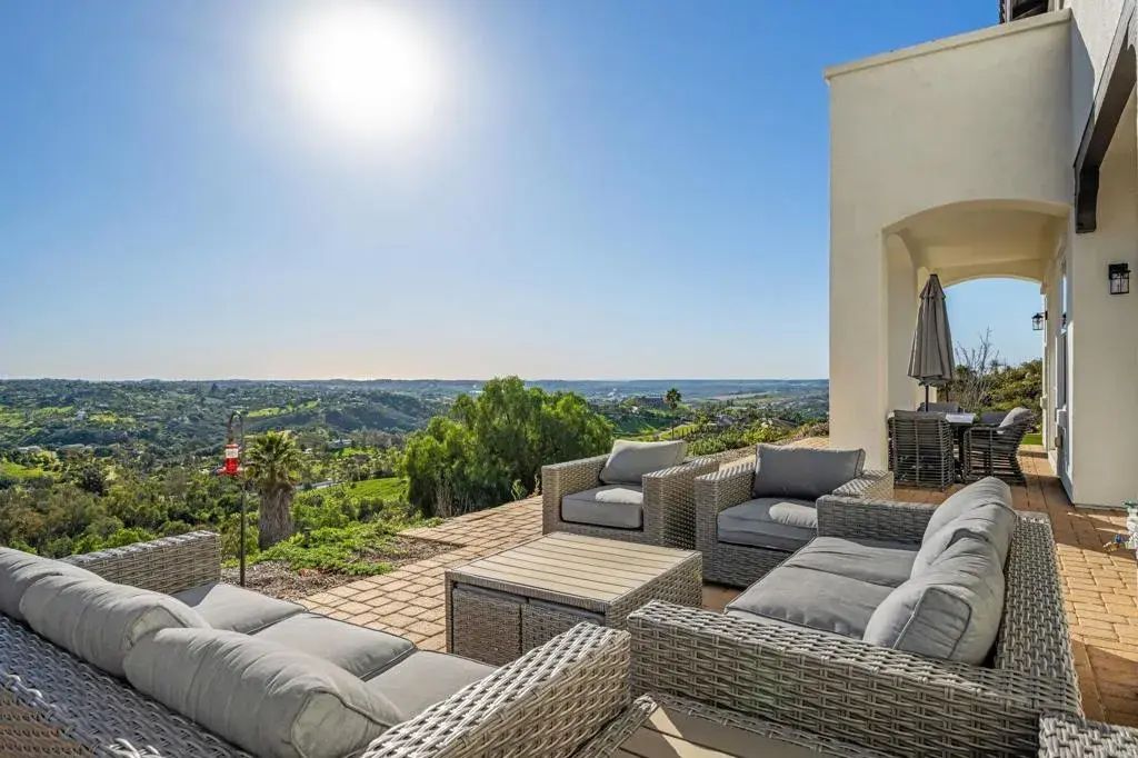 30809 Chateau Haut Briant, Bonsall