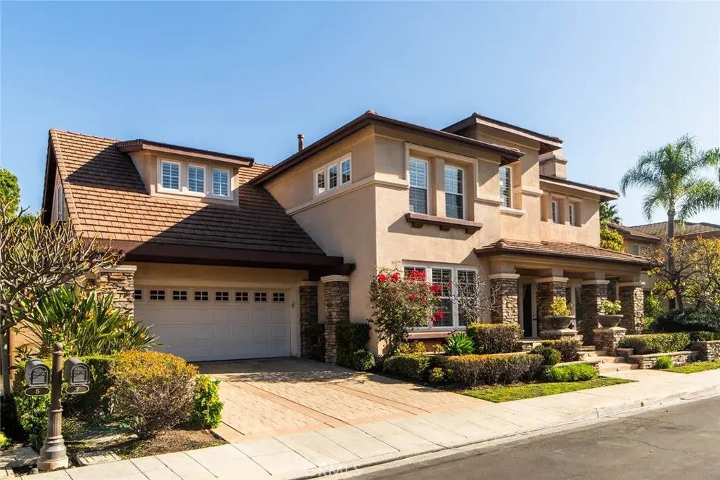 7 Camellia, Irvine