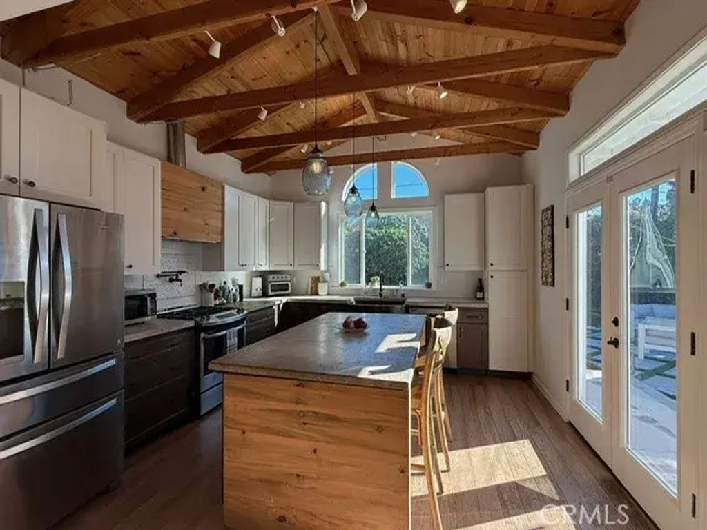 8218 Handley Avenue, Los Angeles