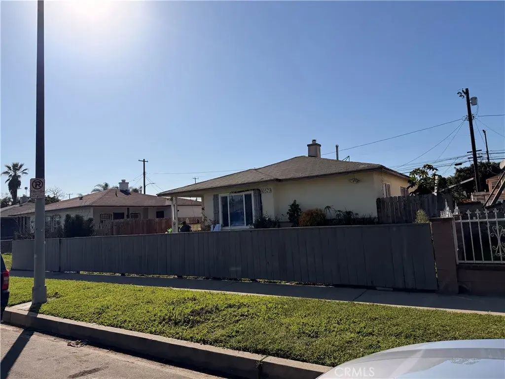 10523 Pace, Los Angeles