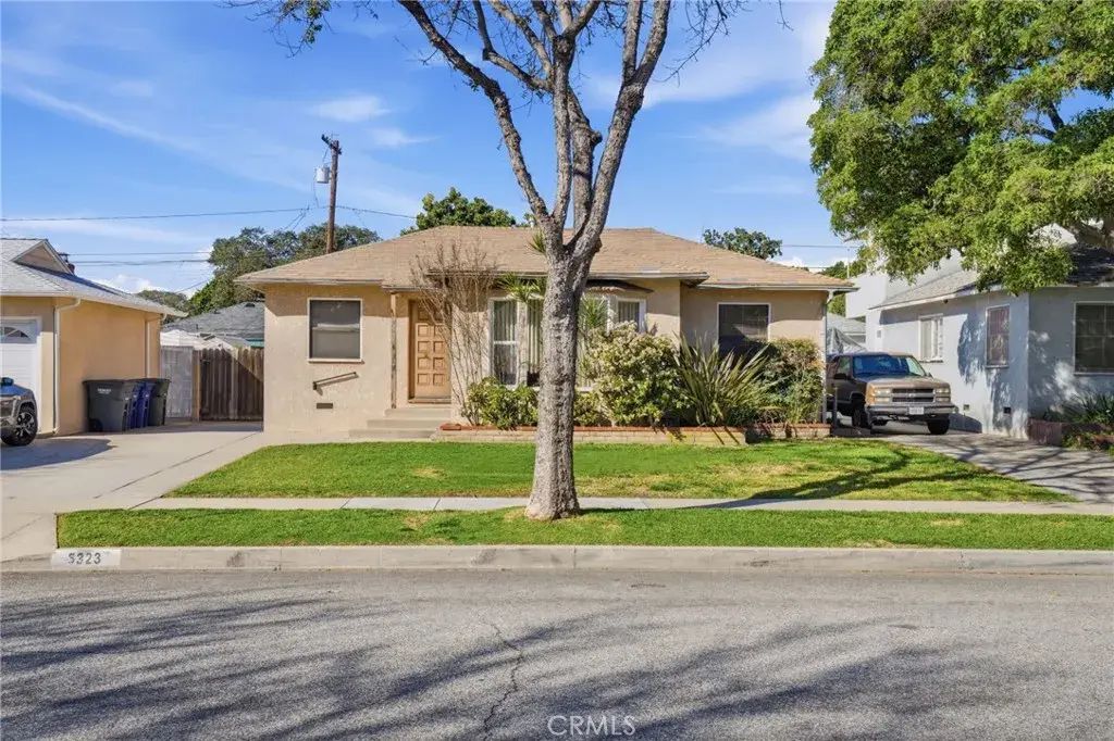 5323 Briercrest Ave., Lakewood
