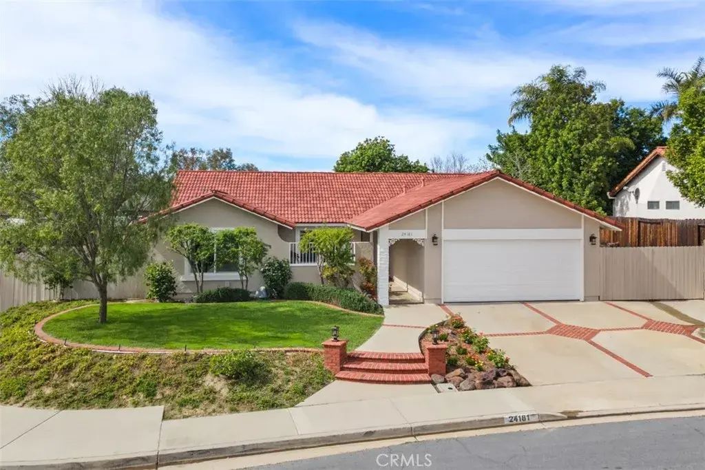 24181 Novia Circle, Mission Viejo