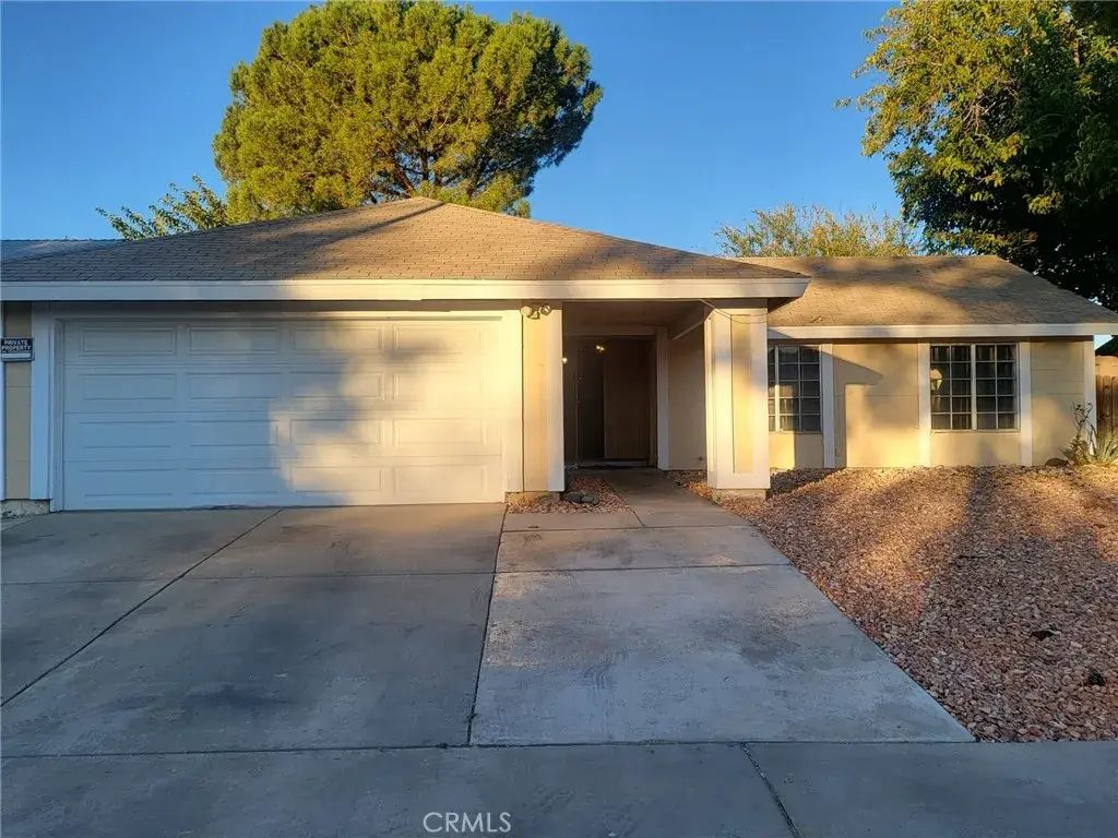 44025 Glenraven, Lancaster