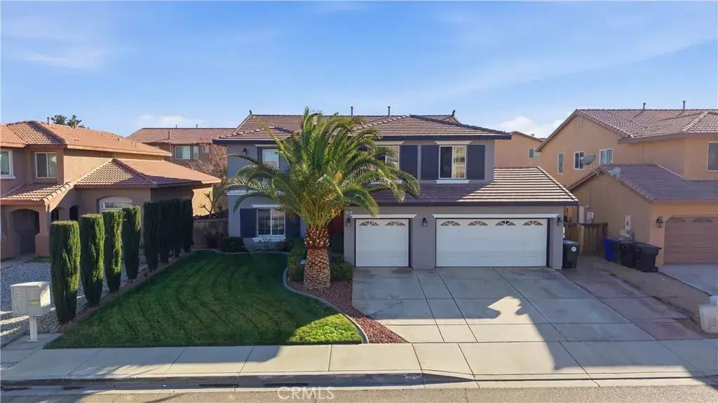 12651 Luna, Victorville