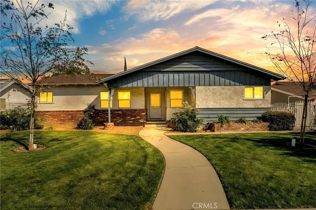 10352 Hayvenhurst Avenue, Granada Hills