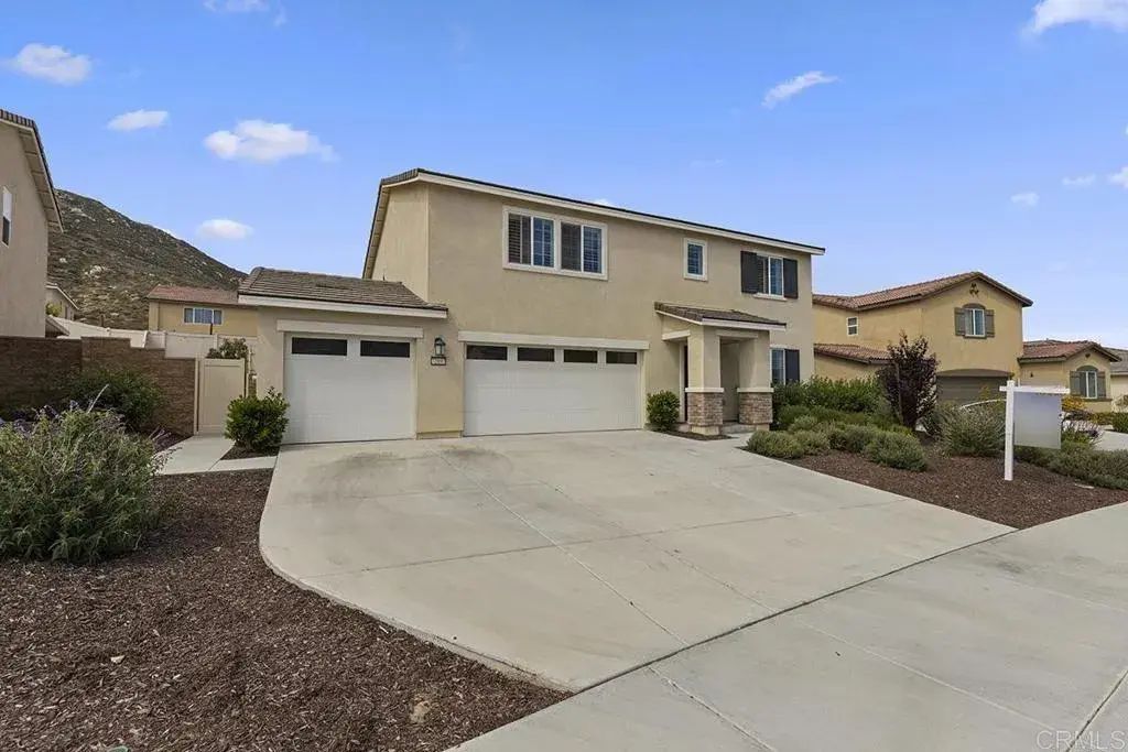 32097 Rambling Court, Winchester