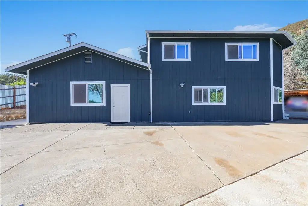 3273 Lee Street, Nice