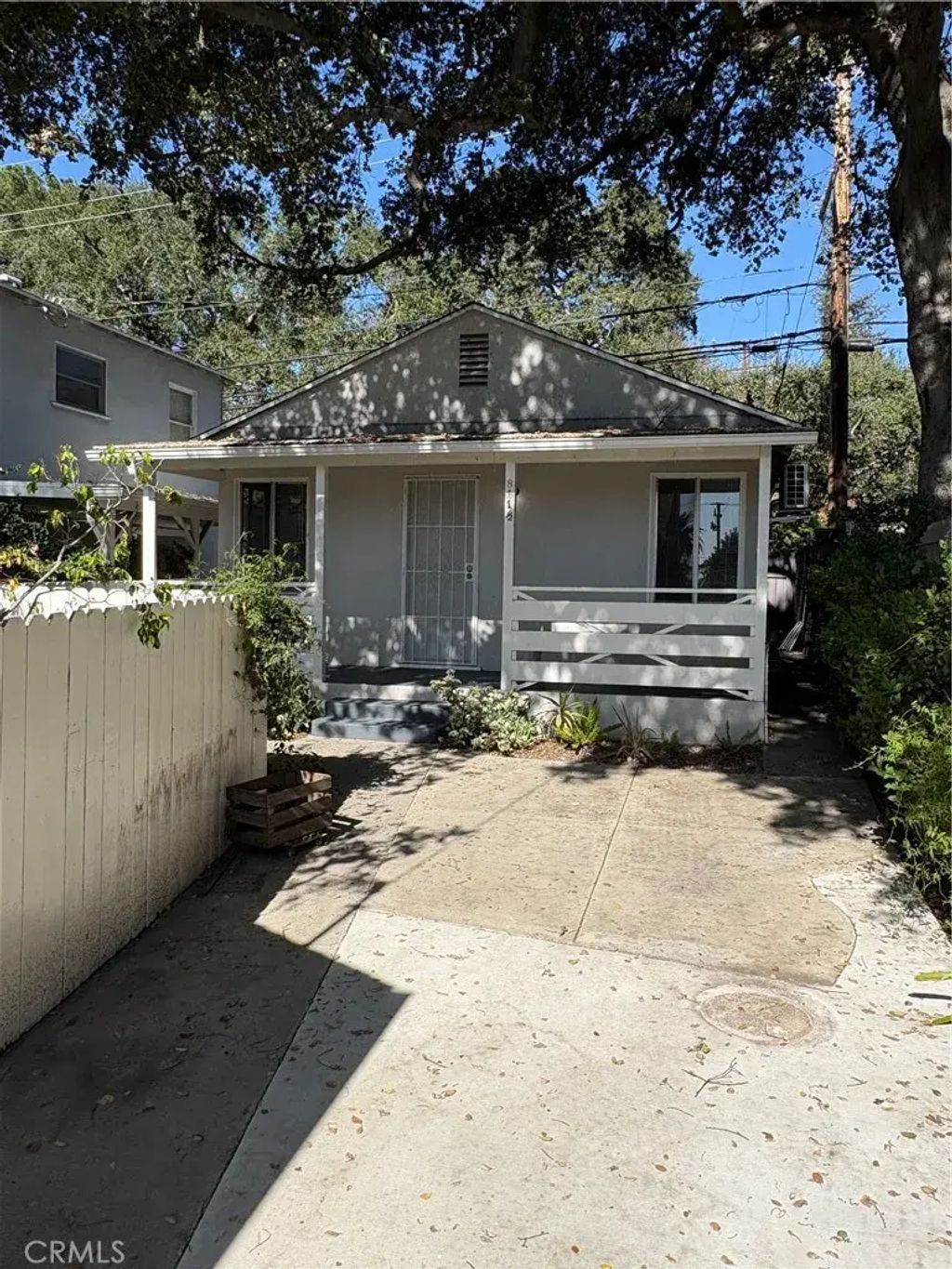 811 W Foothill 1/2, Monrovia