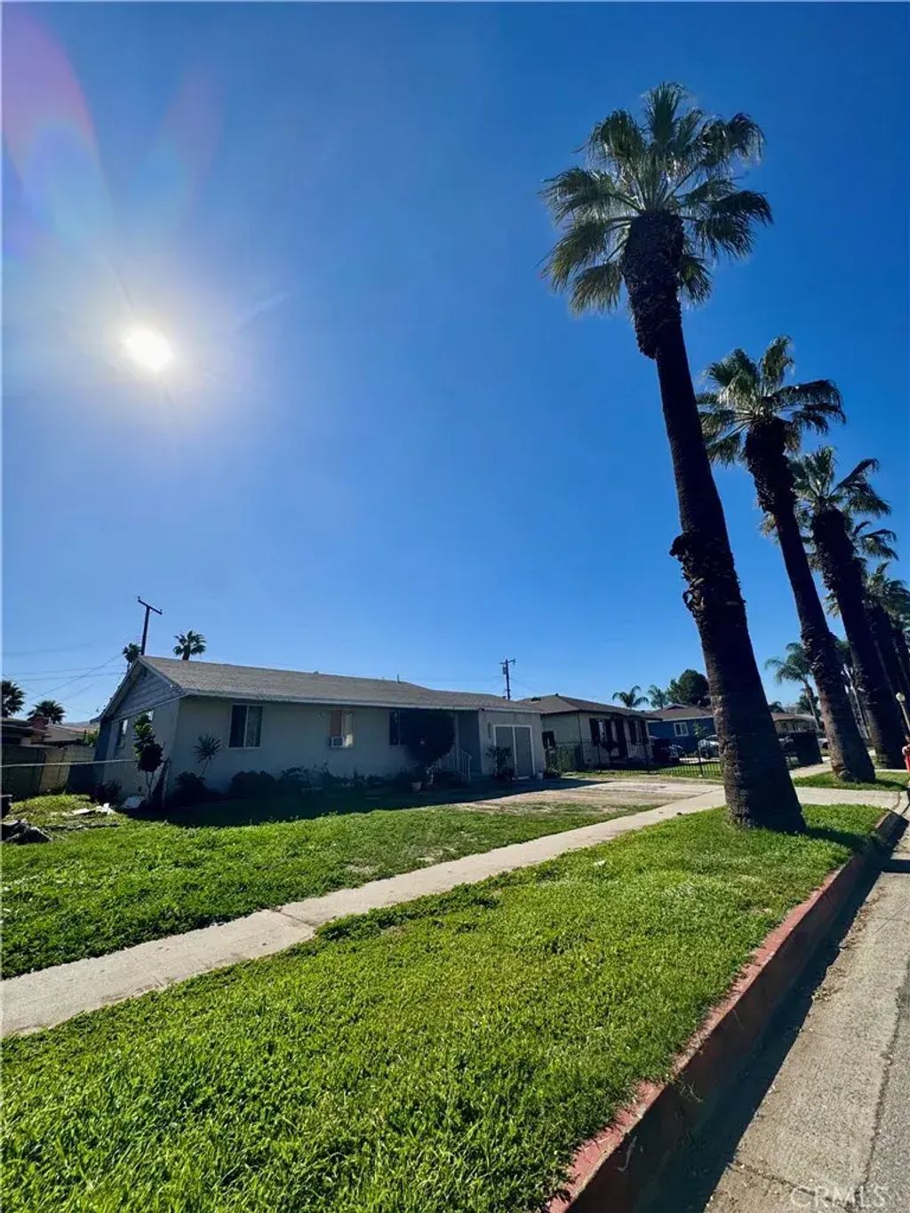 1084 Circle City, Corona