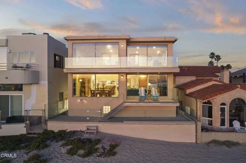 2421 Ocean Drive, Oxnard