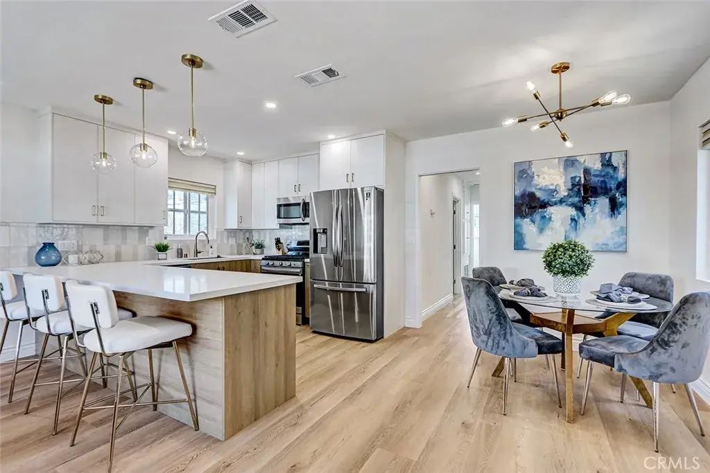 875 W 1st Street, San Pedro