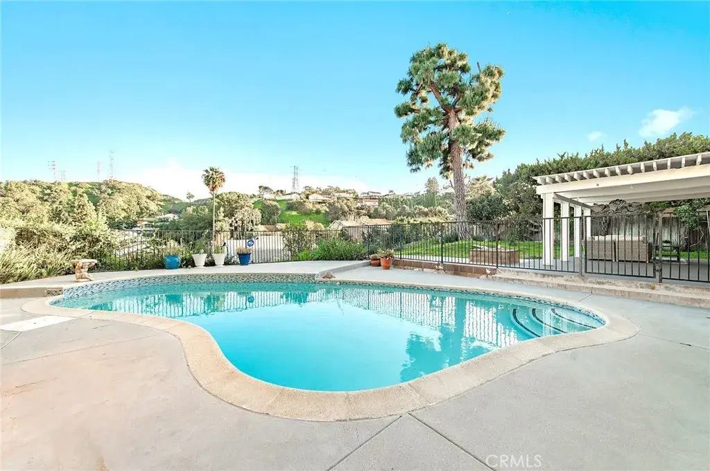 16430 Canarias, Hacienda Heights
