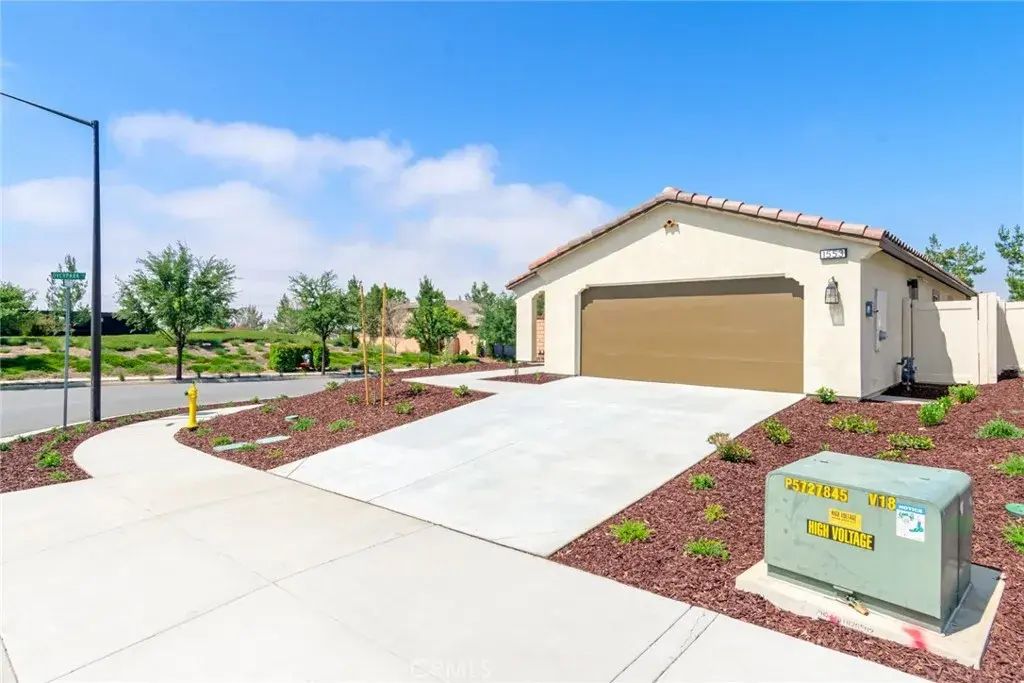 1553 Gardenview Trail, Beaumont