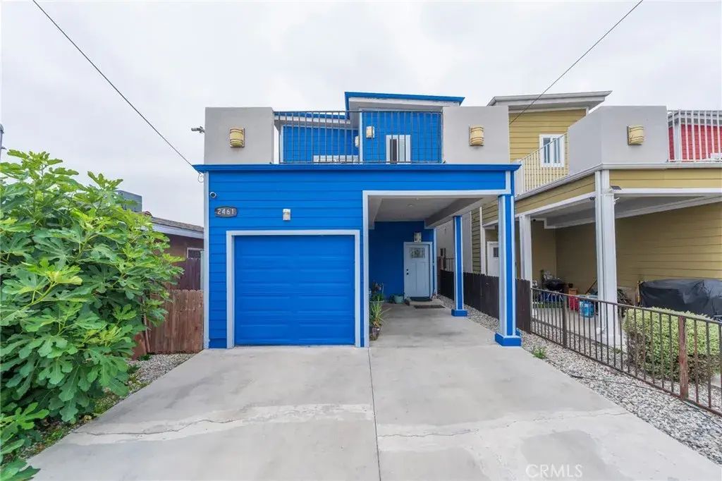 2461 N Santa Ana N, Los Angeles