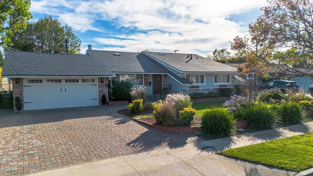 16322 Hiawatha Street, Granada Hills
