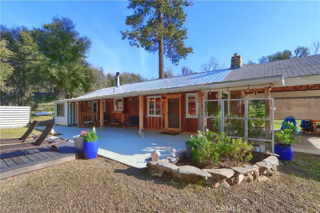 5641 Darrah, Mariposa