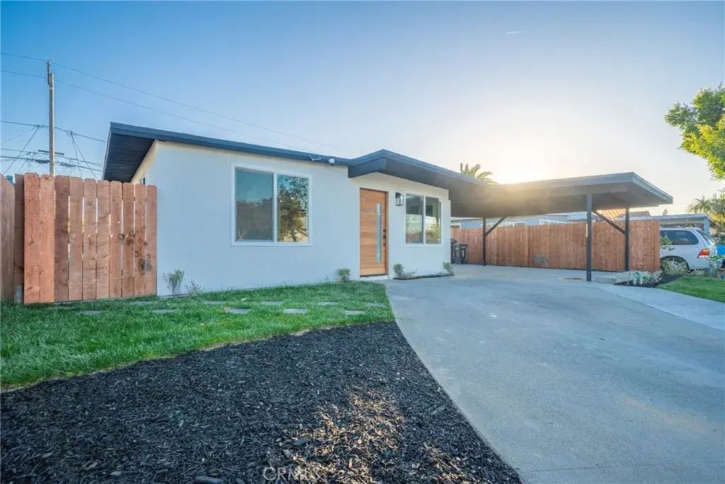 10512 Leeds, Norwalk