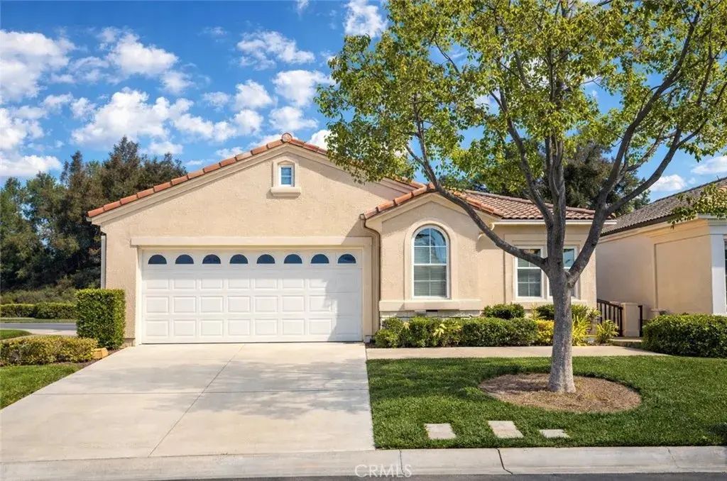 24164 Calle Artino, Murrieta