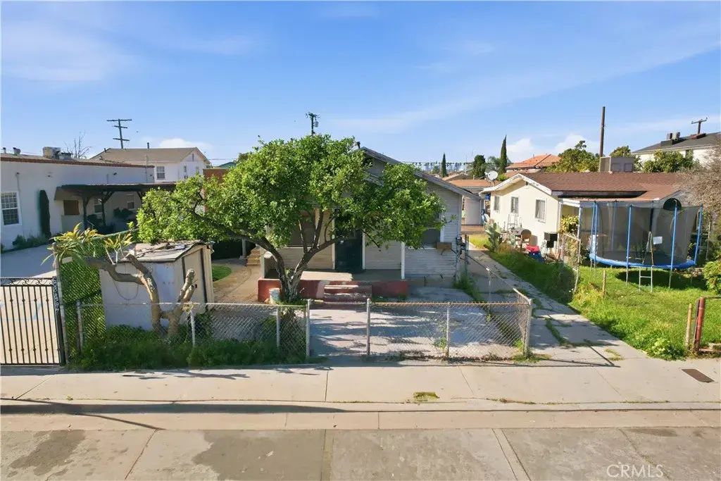 1123 S Kern, Los Angeles