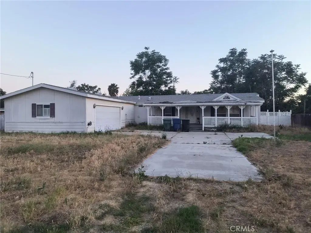 3858 Carter, Riverside