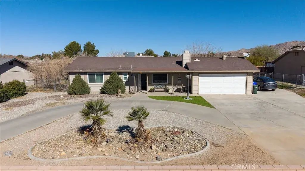 22554 South, Apple Valley
