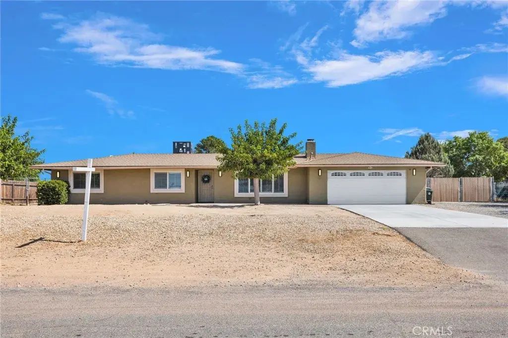 21940 Carlisle Road, Apple Valley