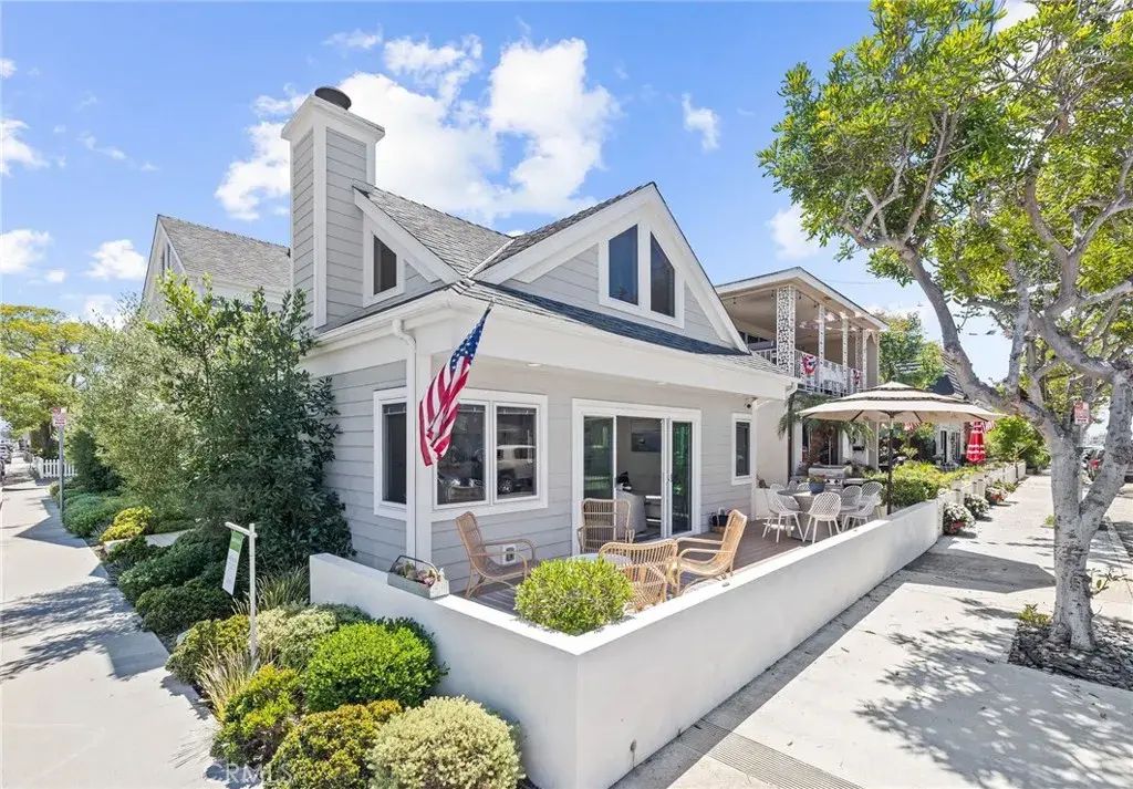 124 Garnet Avenue, Newport Beach