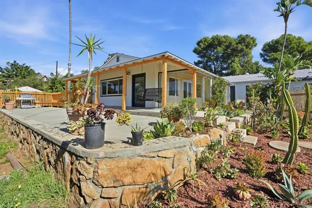 535 Minnesota Avenue, Fallbrook