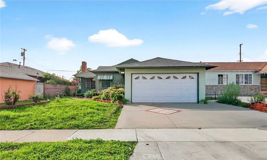 11803 Chanera Avenue, Hawthorne