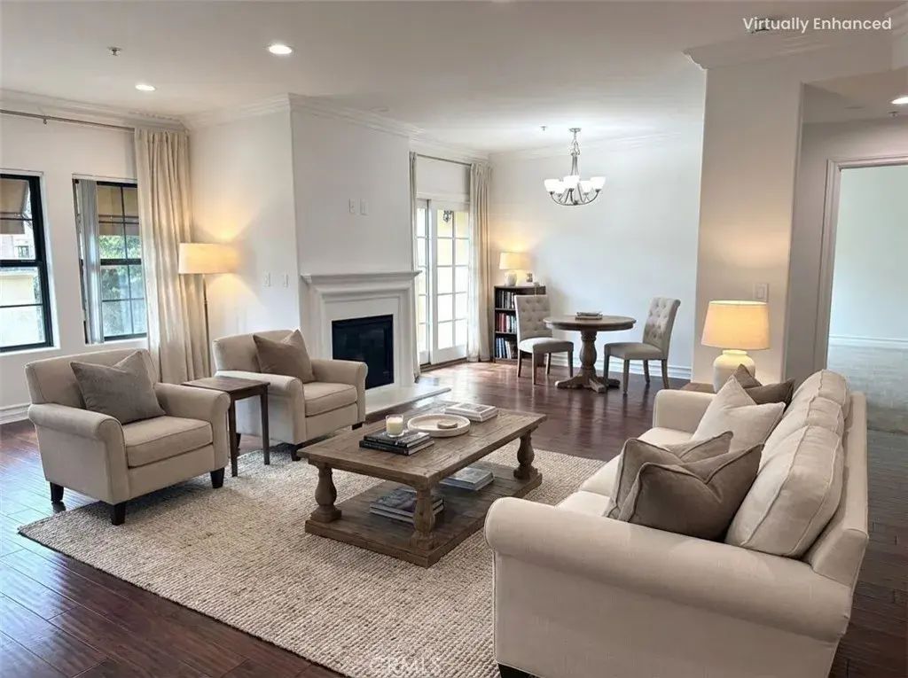 12045 Hoffman Street 308, Studio City