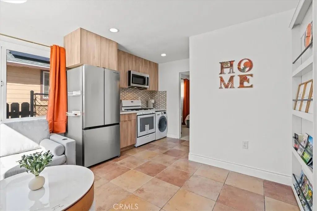 1095 Bonita Street A, Tustin