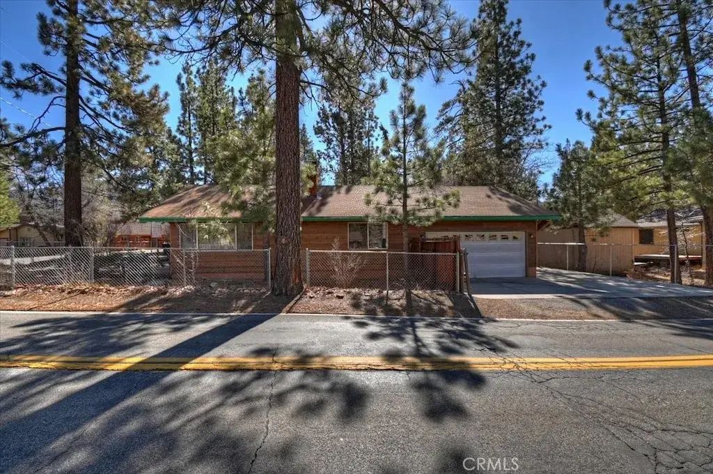 510 Sunset Lane, Sugarloaf
