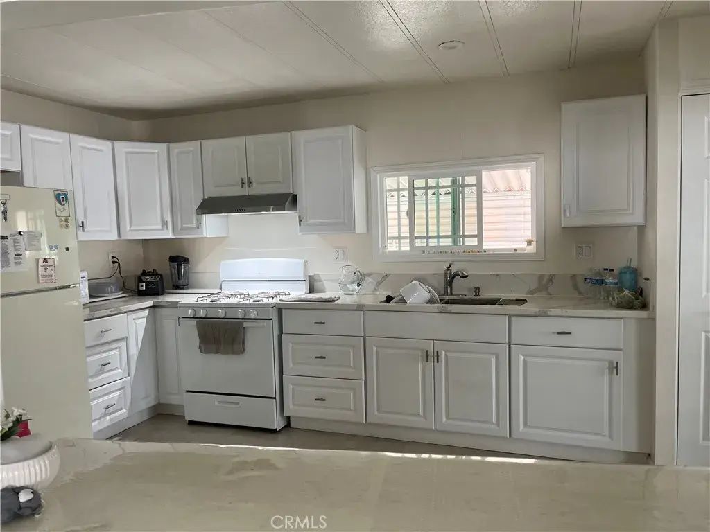26871 Alessandro 86, Moreno Valley
